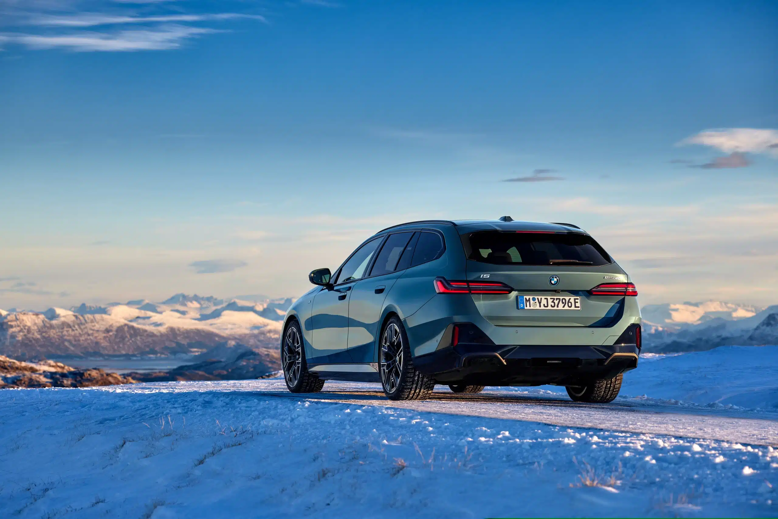 BMW Serie 5 Touring 2024: elettrica o Diesel? Differenza tra prezzi e prestazioni
