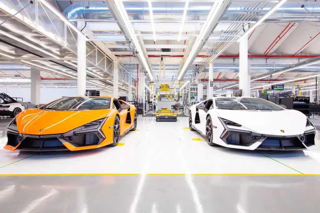 Lamborghini, che risultati nel 2023! Consegnate più di 10.000 vetture, fatturato record
